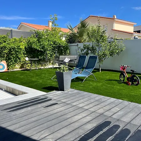 Familiale Avec Piscine, Jardin,cosy & Calme 빌라