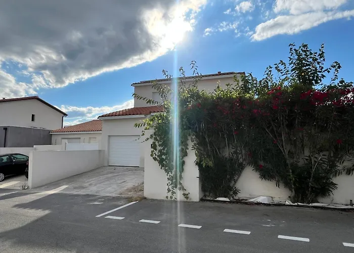 Familiale Avec Piscine, Jardin,cosy & Calme * Cournonterral